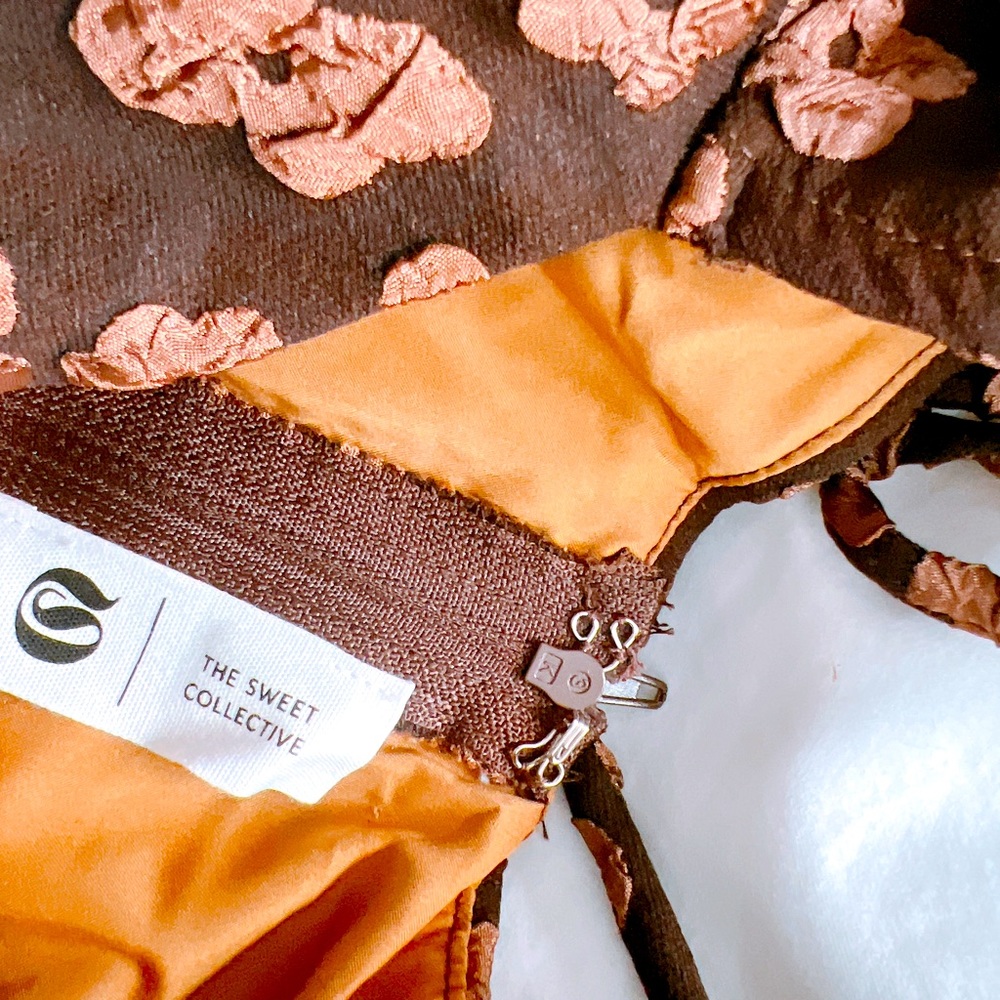 Cropped Puff Sleeve - Picture 4 of 6
